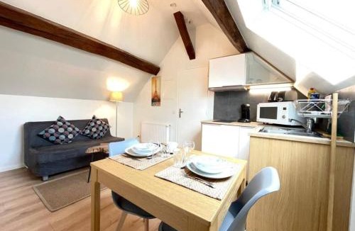 Quartier Centre Ville Apartment | M13 Le vieux Massy RER 600 m Orly 20 min