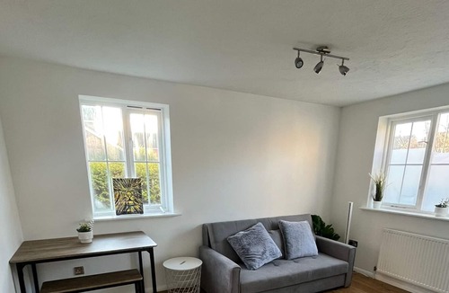 Waltham Abbey Apartment | M25 Apartment