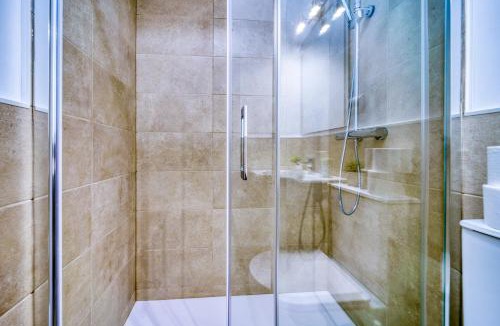 Hortaleza Apartment | M6 Loft Privado para 4 personas B1