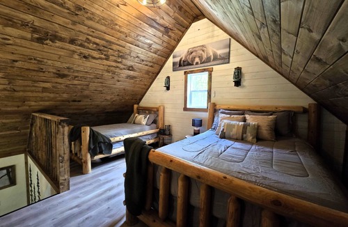 Iron Bridge House | "Ma Cabine" - Quiet Retreat along the River