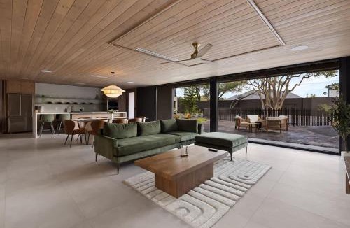 McAllen House | Ma- Family House
