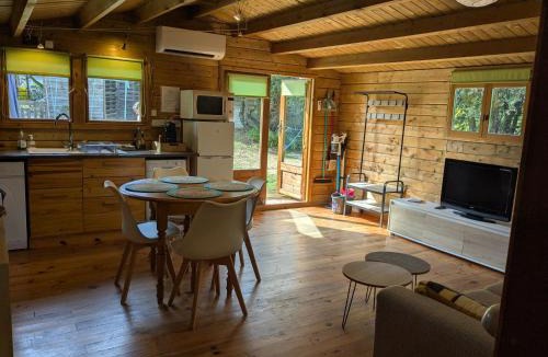 La Roque-sur-Ceze Ski Chalet | Ma petite cabane Gites des oliviers