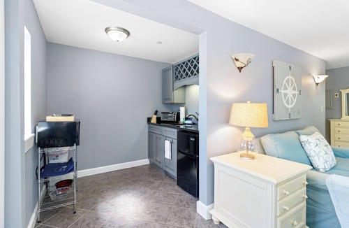 Edgecomb Condo | Mabel's Maine Studio on the River