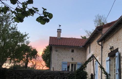 Saint-Pierre-de-Cole Bed & Breakfast | MaBelle rêve B&B