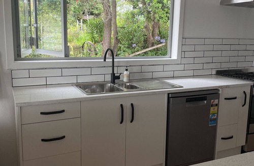 Omapere House | Mac's retreat - Omapere