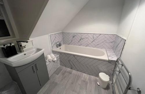 Helmsdale Apartment | MaCaMor