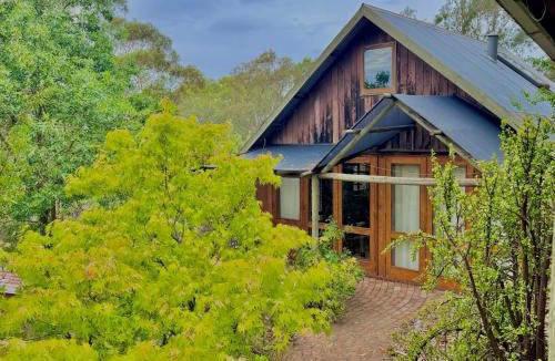 Macclesfield House | Maccys Cottages