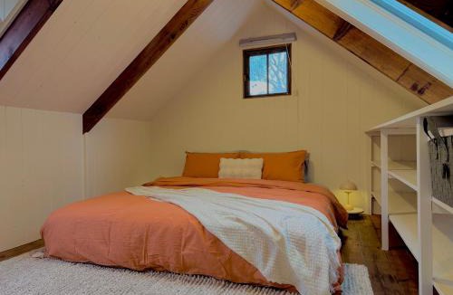 Macclesfield House | Maccys Cottages