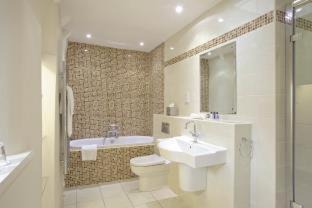 Uphall Hotel | Macdonald Houstoun House