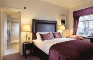 Standish Hotel | Macdonald Kilhey Court Hotel
