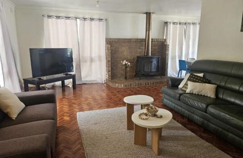 Romsey House | Macedon Country Stay