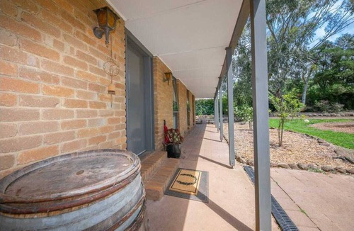 Romsey House | Macedon Country Stay