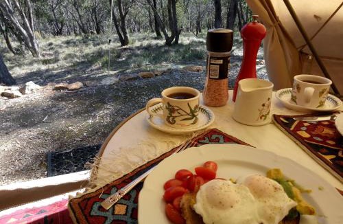 New Gisborne Other | Macedon Ranges Glamping with kangaroos