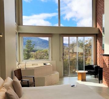 Macedon Hotel | Macedon Ranges Hotel & Spa