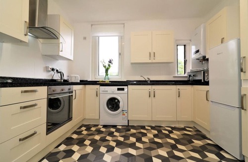 Bellshill Apartment | MacIntosh Upper Apartment