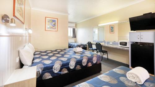 West Mackay Hotel | Mackay Rose Motel