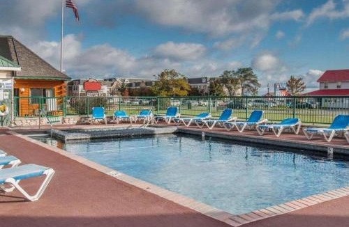Mackinaw City Hotel | Mackinac Lodge