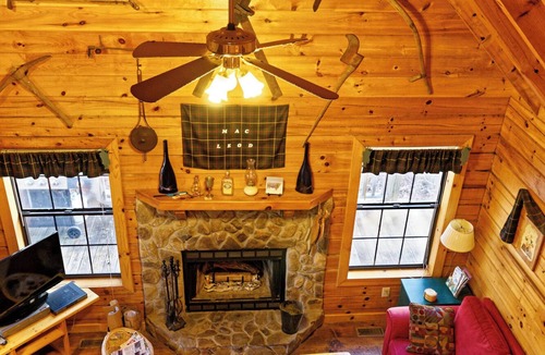 Murphy Cabin | MacLeod cabin in Scottish Woods