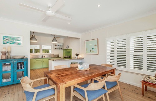 Macmasters Beach House | MacMasters Malibu - Lakefront by HolidayCo.