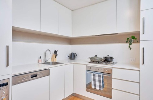 Macquarie Park Apartment | Macquarie Cozy Nest 2BR Train/Shopping