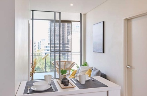 Macquarie Park Apartment | Macquarie Cozy Nest 2BR Train/Shopping