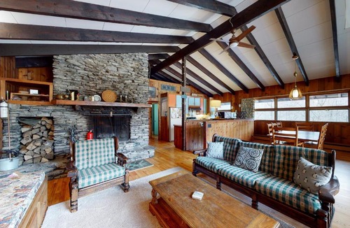 Waitsfield House | Mad House