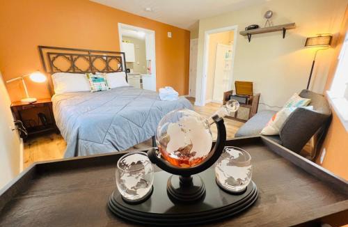 Southeast Salem Apartment | Mad Men