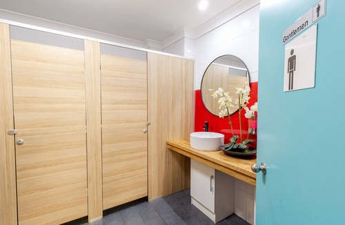 Coogee Hostel | Mad Monkey Coogee Beach Hostel