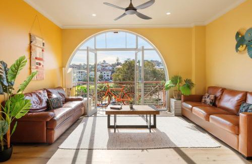 Coogee Hostel | Mad Monkey Hostel Coogee Beach