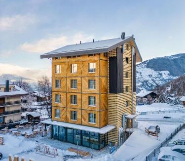 Saint-Pierre-de-Clages Hotel | MAD Mount Hotel & Spa