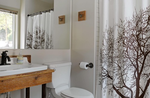 Waitsfield Hotel | Mad River Barn