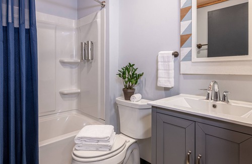 Waitsfield Hotel | Mad River Lodge