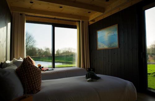 Cameley Hotel | Mad Swans in The Mendips