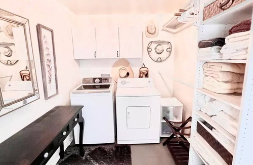 Covington House | Made for Solo Travelers