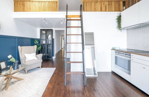 Mascot House | Made in Sydney Chic Shop Conversion with Courtyard