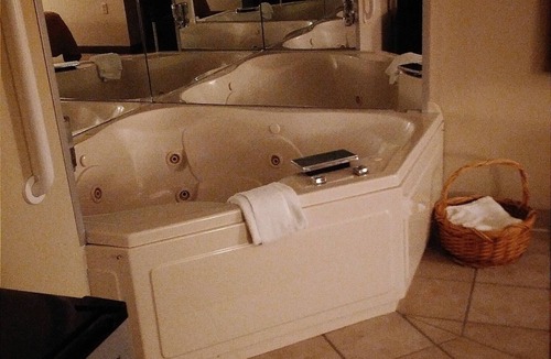 Madelia Hotel | Madelia Hotel & Suites