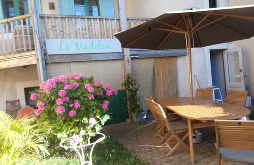 Pays-de-Belves Bed & Breakfast | Madelon IV