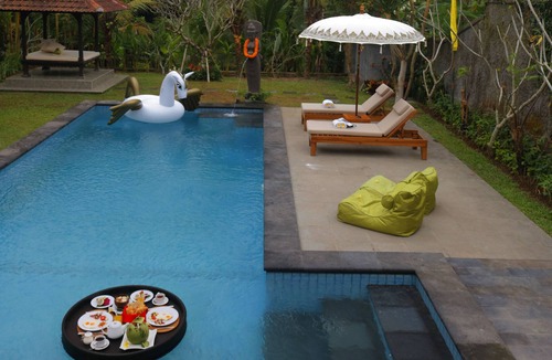 Buahan House | Madesimon Villa