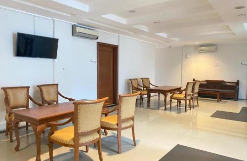 Yogyakarta Hotel | Madina Inn Hotel & Hostel Yogyakarta