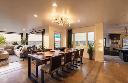 University Heights House | Madison House: 4BR House with Infinity Pool