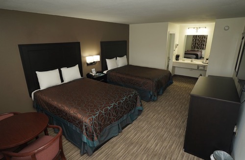 Fredericktown Hotel | Madison Inn Lodge