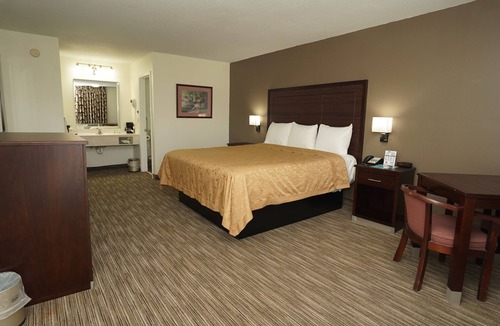 Fredericktown Hotel | Madison Inn Lodge