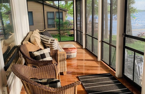 McFarland Cottage | Madison Lakefront Cottage, 10 mt to dt Madison ~ 1 mile to bike trail