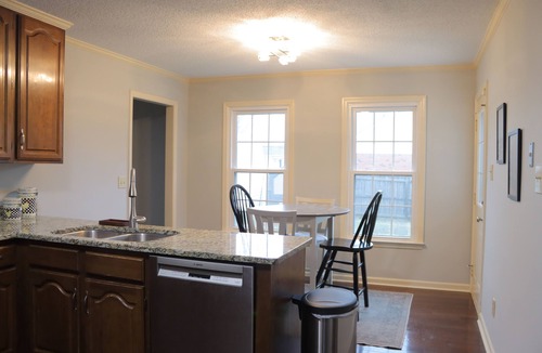 Madison House | Madison Poolside Parlour