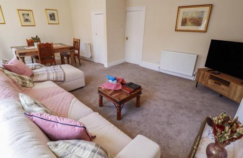 Lincoln Apartment | Madje Apartment