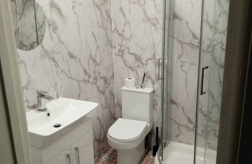 Birmingham Villa | MADONNA VILLA