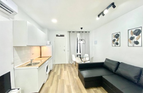 Moscardo Apartment | Madrid Rio Amparo Usera