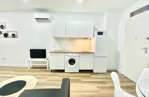 Moscardo Apartment | Madrid Rio Amparo Usera