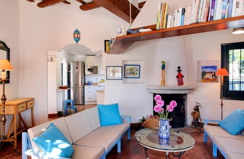 Tossa de Mar Villa | Madroños Danlux Invest. Rustic house