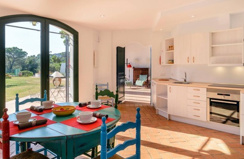 Tossa de Mar Villa | Madroños Danlux Invest. Rustic house